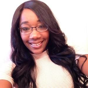 Meet your Posher, Nicole